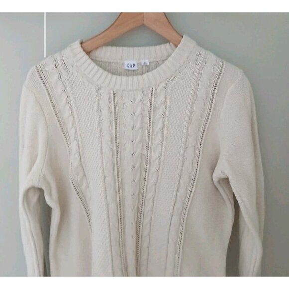 Gap Cable Knit Fisherman Sweater - Picture 2 of 10